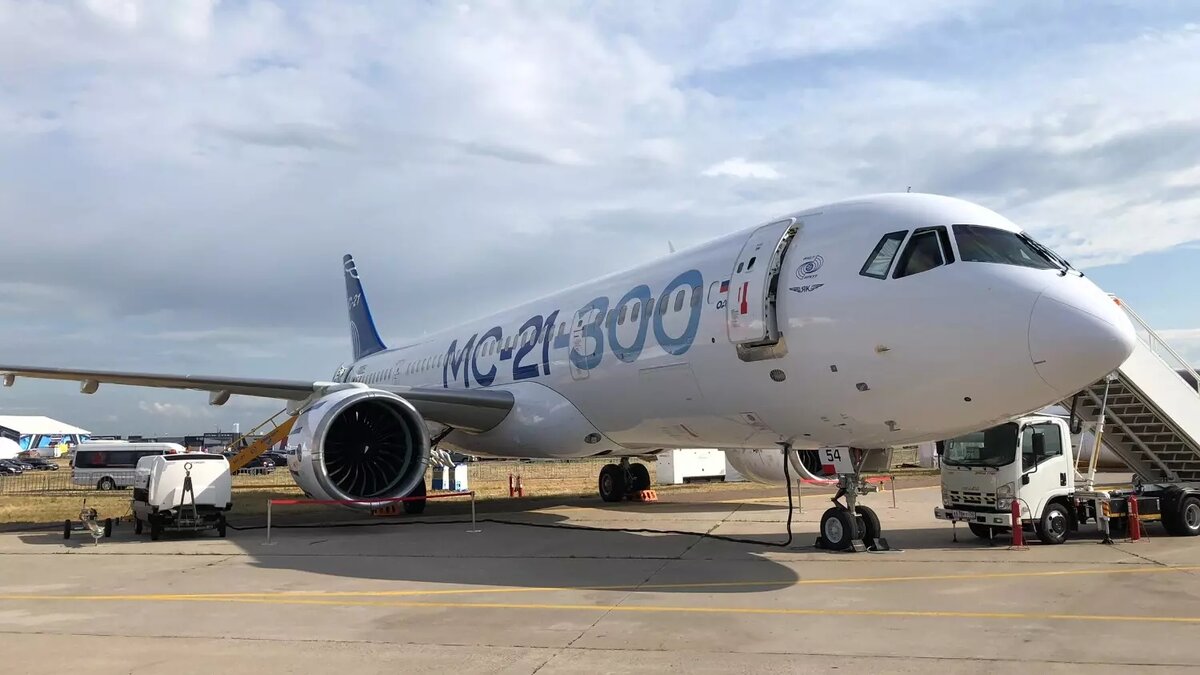 К 2030 году в РФ планировали построить почти 1000 новых гражданских самолетов. Фото: TyXeD0 / Wikimedia.org
