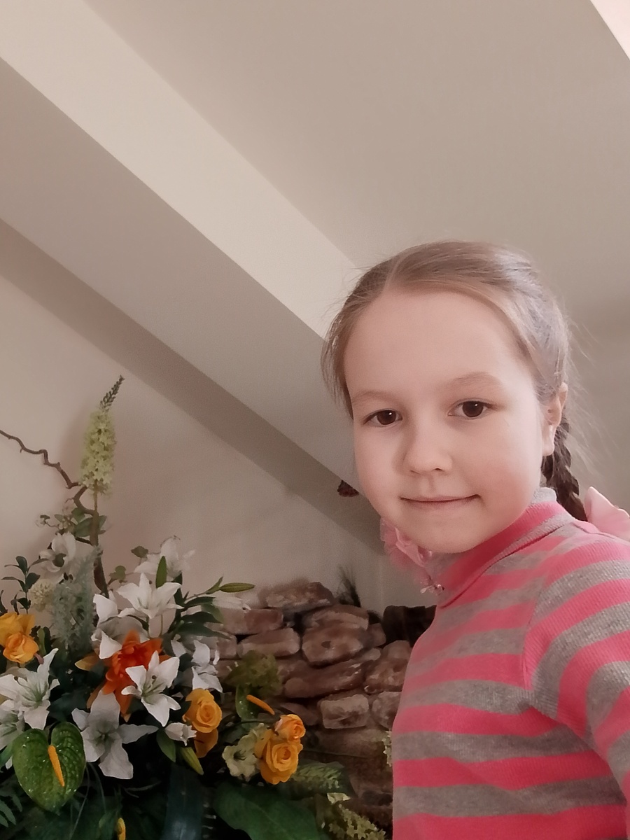 Для продолжения просмотра стрелочка вправо