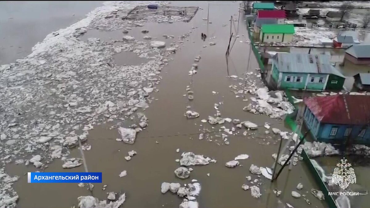    Закрыли мосты и дороги, эвакуировали население: как проходит паводок в Башкортостане