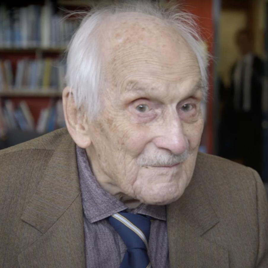 Капитан Джон "Падди" Хемингуэй, последний из легендарных пилотов, защищавших Британию в 1940-м. @ скриншот видео с YouTube-канала Irish Times