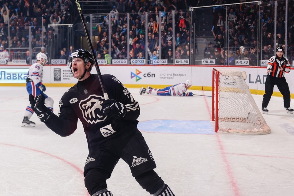   Валерий ЗВОНАРЕВ