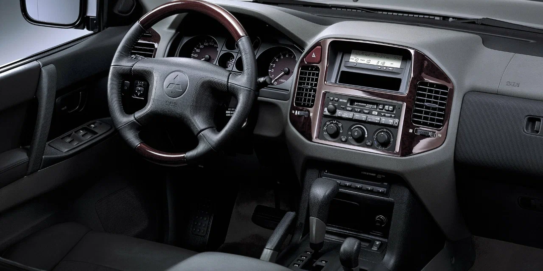 Какой внедорожник купить вместо новой «Нивы» за миллион? 5 более достойных вариантов от эксперта, но прав ли он