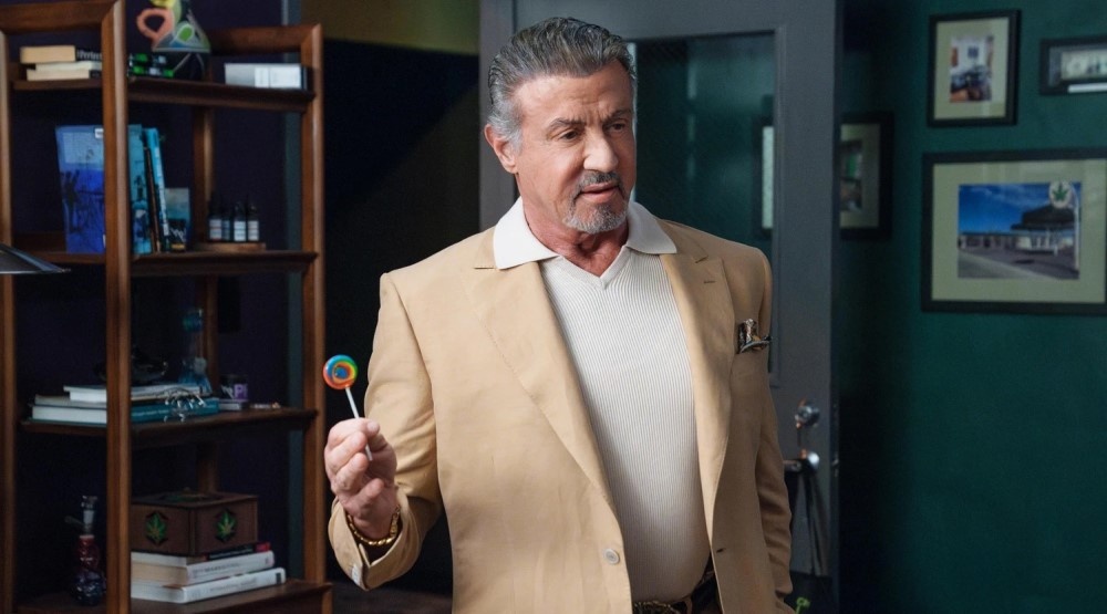     Кадр из 2 сезона сериала «Король Талсы» (2024)