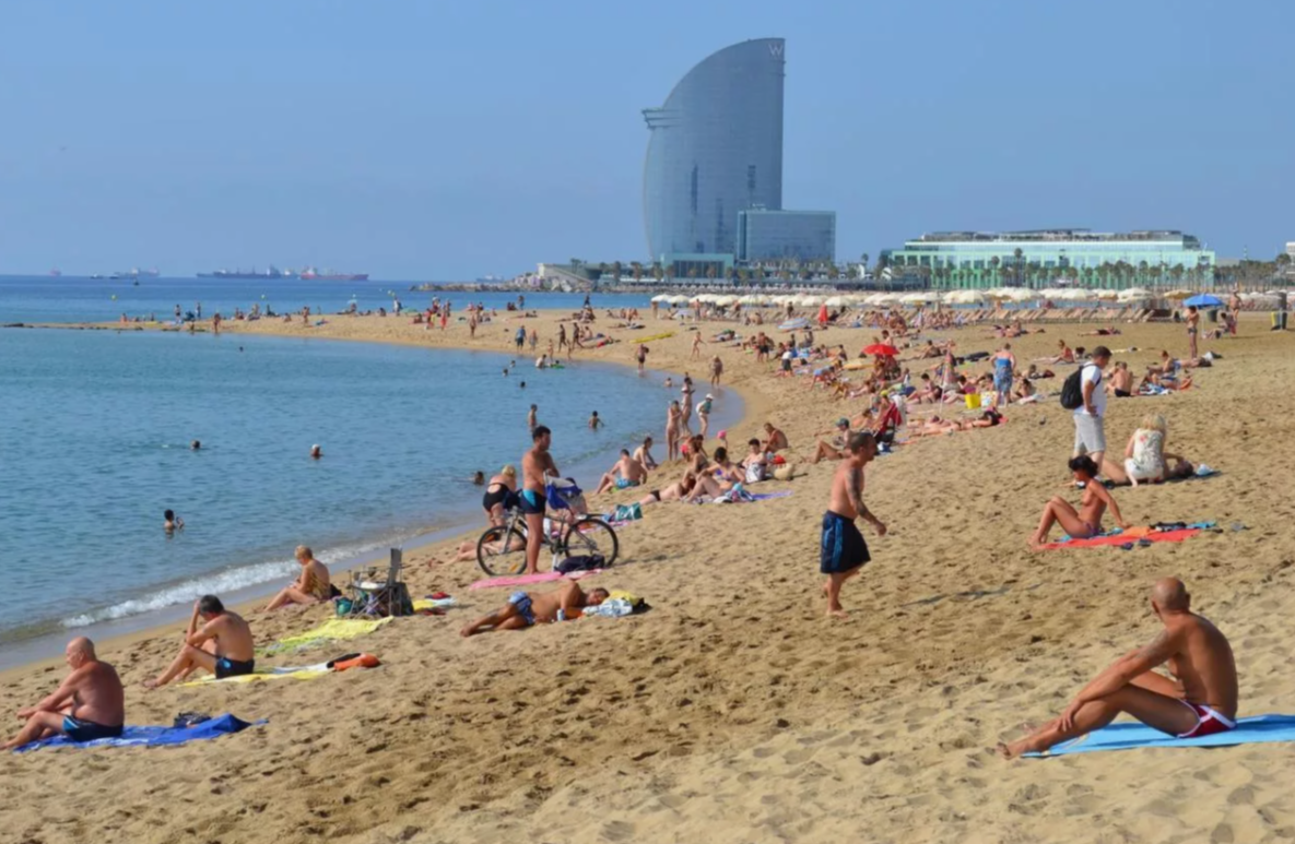 Фото с сайта https://uniticket.ru/blog/v-azerbaydzhan-na-more/