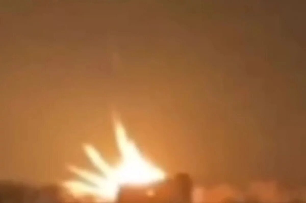    В Киеве на фоне воздушной тревоги произошла серия взрывов