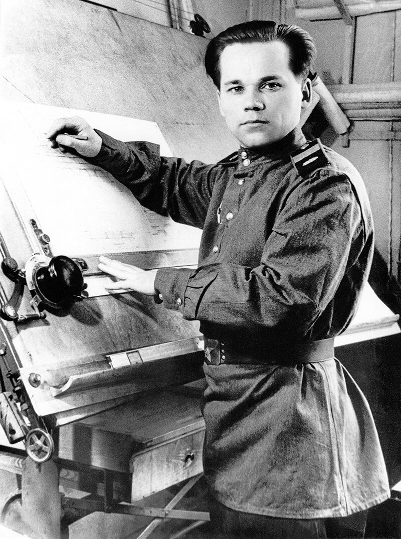 Старший сержант Михаил Калашников