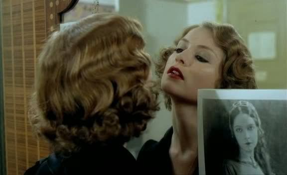 кадр из фильма "Виолетт Нозьер"