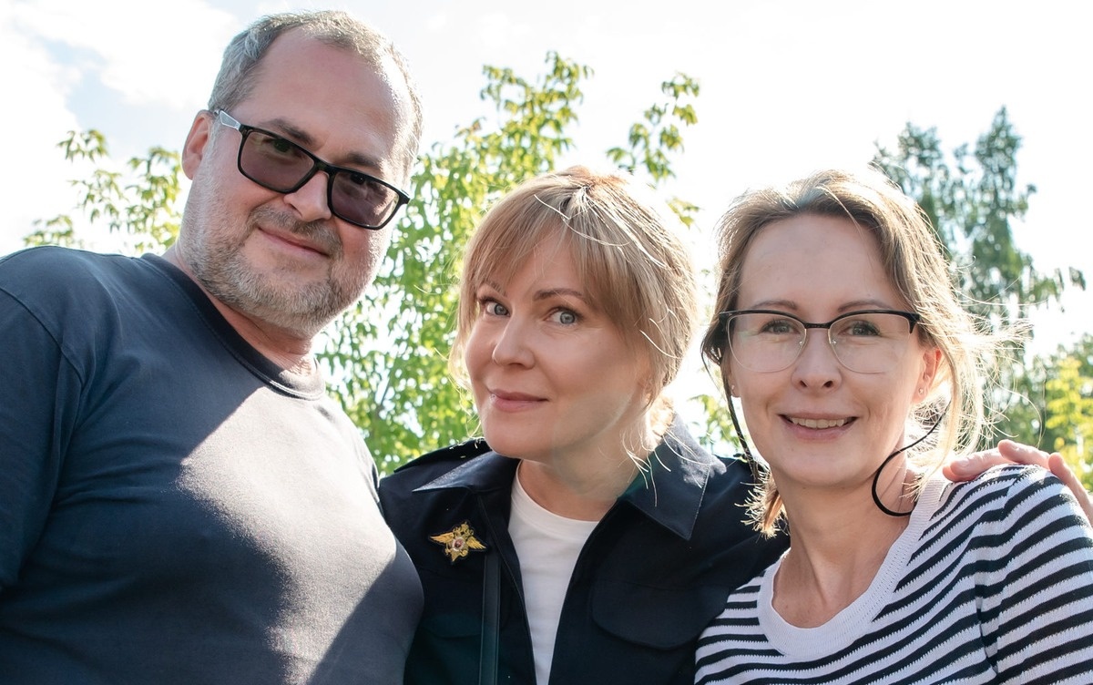 Оператор Виталий Абрамов, Мария Куликова и режиссёр Мария Маханько