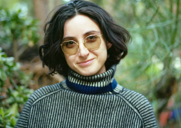    Мия Шахтер. Кадр из фильма «Он сказал, она сказала: Блейк Лайвли против Джастина Бальдони»