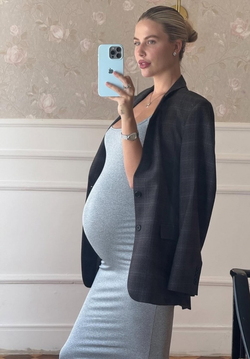    Беременная от миллиардера жительница Петрозаводска продолжает делиться радостью Личный архив Екатерины Дорожко