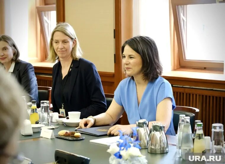 Дед Бербок долго не рассказывал о своем прошлом. Фото: NIDS/NATO Multimedia Library