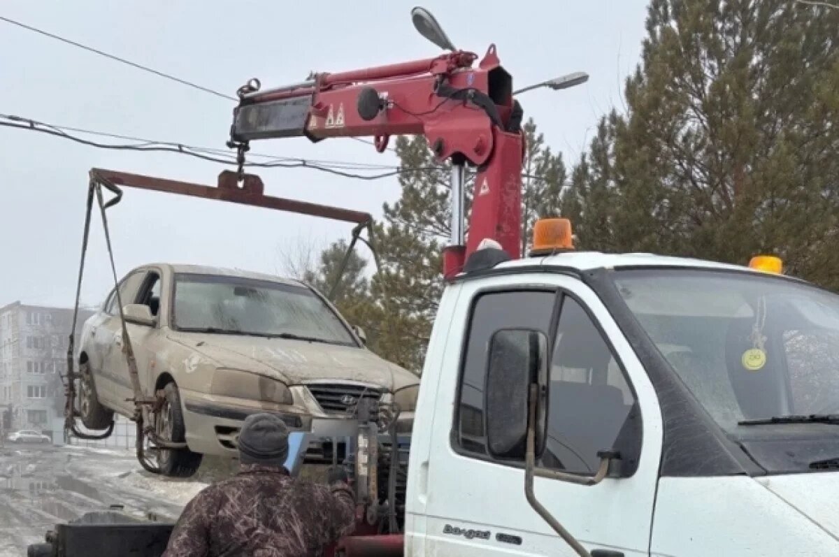    Судебные приставы арестовали автомобиль оренбуржца из-за долгов за тепло