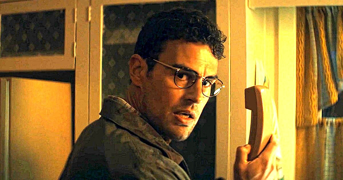 "- Милиция? Это говорит сегодняшний обокраденный Шпак. А я не по поводу кражи, у нас здесь дело почище..." © Цитата из другой фантастики