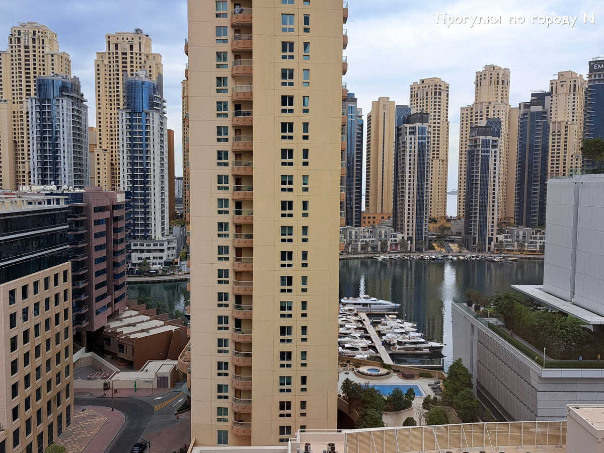 Листайте карусель