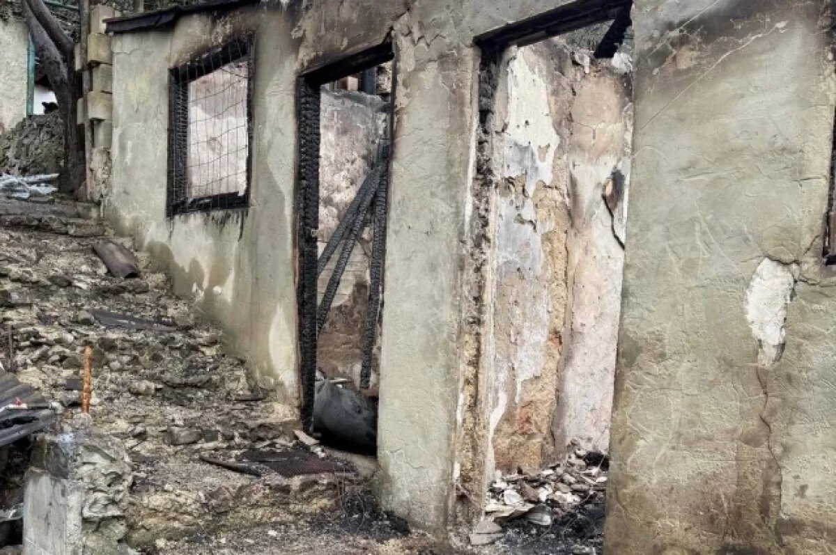    В Ялте после пожара в сгоревшем доме нашли тело хозяйки