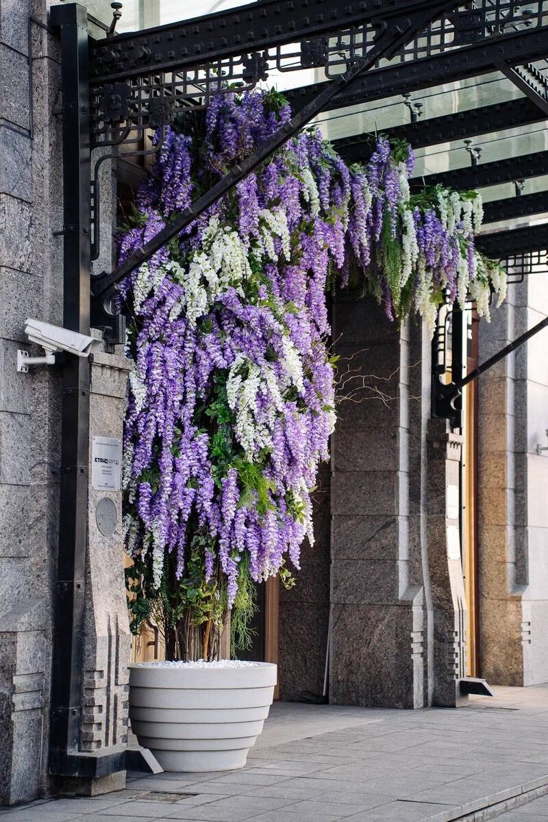 Выполнено декораторами Me Decor