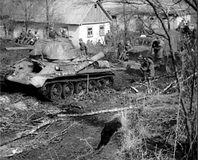 У Т-34-76 было свое преимущество перед "Тиграми" и "Пантерами", которое позволяло их громить