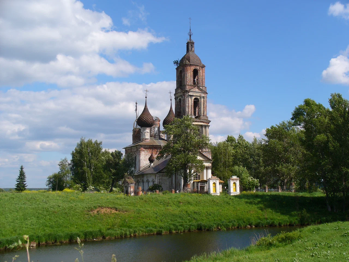 Речка Рыбинка в селе Рыбницы