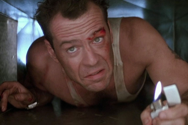    Брюс Уиллис в фильме «Крепкий орешек», 1988 г. Фото: Кадр из фильма