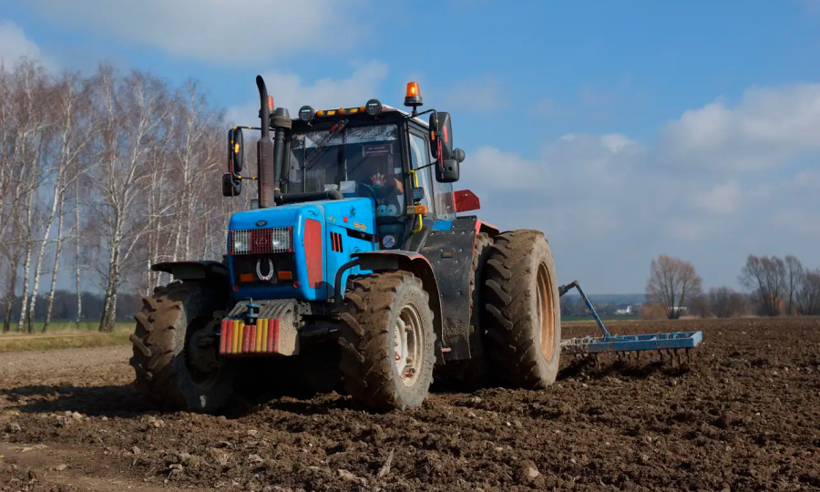 Весенние заботы аграриев: какие работы ведутся в сельхозорганизациях Копыльщины