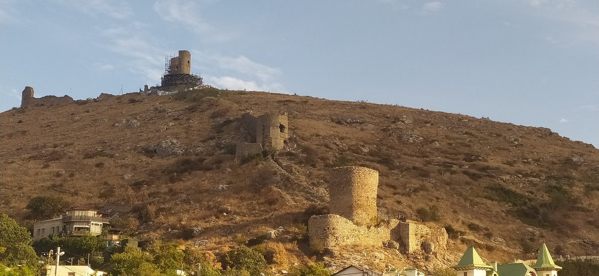 крепость Чембало