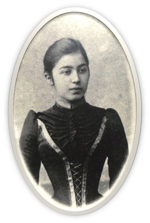 Л.Б. Хавкиной 21 год
