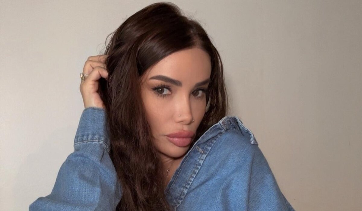     Айза рассказала, что платит 2 миллиона рублей за школу сыновей на Бали