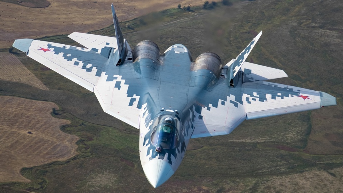 Фотография для иллюстрации статьи "Истребитель Су-57: единственный, кто может атаковать в зоне ПВО", канала "Техно Колибри", Дзен.