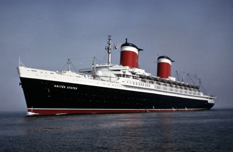 SS United States. Фото конца 50-х годов.
