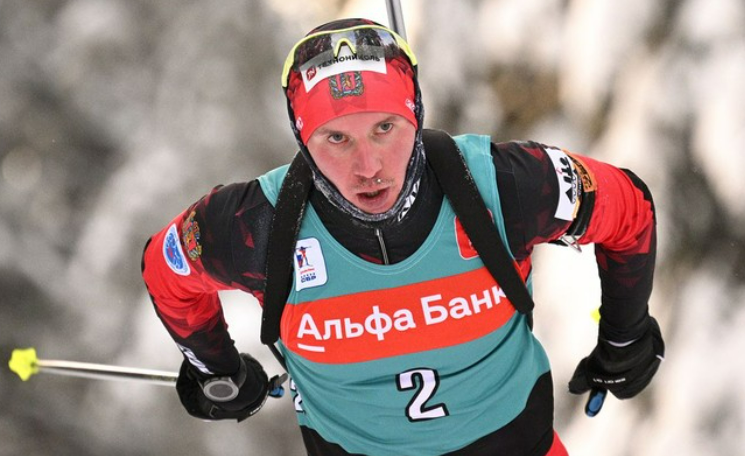 Евгений Сидоров - победитель масс-старта на чемпионате России по биатлону. Фото: соцсети