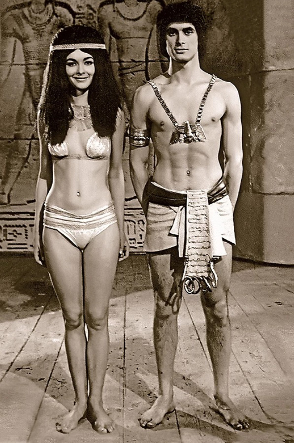 С Ежи Зельником в фильме «Фараон», 1966