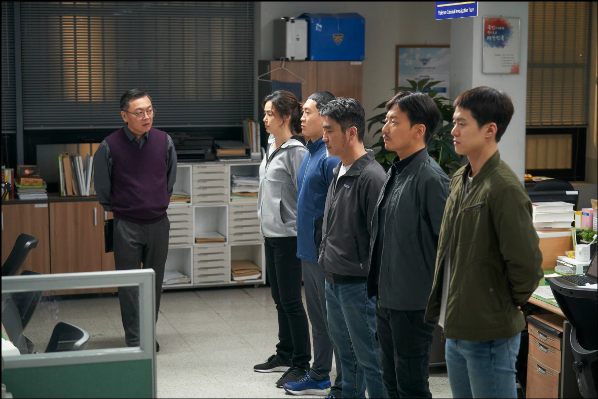 Кадр из фильма «Экстремальная работа» | «Geukhanjikeop», 2019