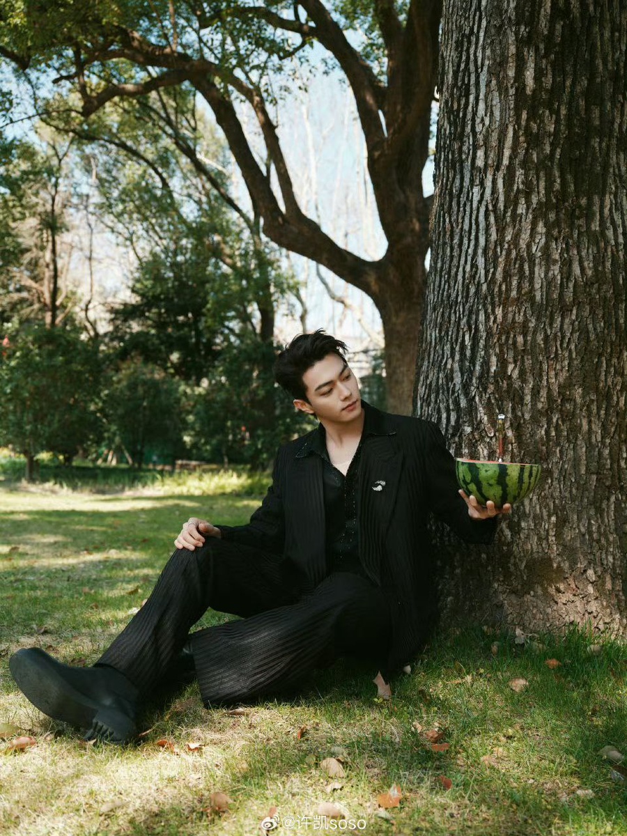 Сюй Кай. Листайте галерею, чтобы увидеть больше фото.