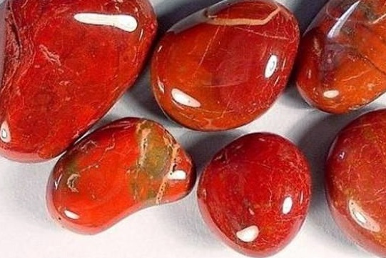 #камни-талисманы для привлечения денег: яшма