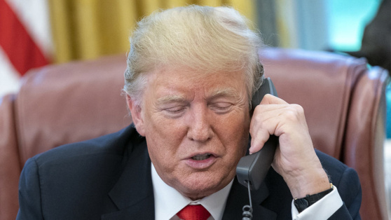    Зеленский планирует поговорить с Трампом в среду ©Shealah Craighead / ZUMAPRESS.com / Global Look Press