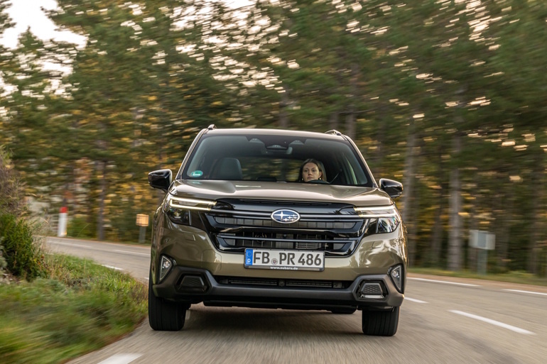 Subaru выводит на европейские дороги новый Forester 6-го поколения. Стартовая цена — 40 000 евро.