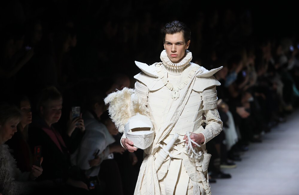     Показ одежды бренда Sergey Sysoev Fashion School Kosygin University.    
 Фото: Артур Новосильцев/АГН «Москва»