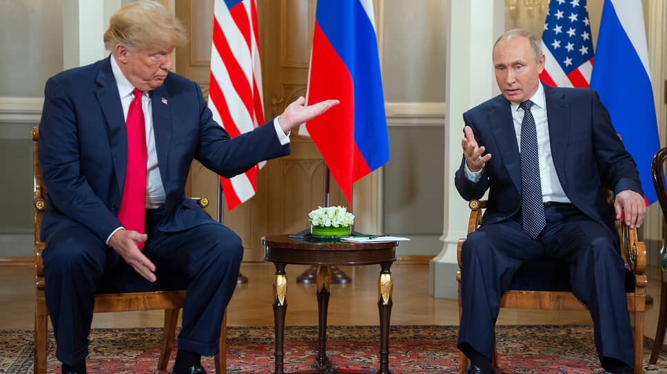 Президенты США и РФ Дональд Трамп (слева) и Владимир Путин в 2018 году.📷Фото: Дмитрий Азаров / Коммерсантъ