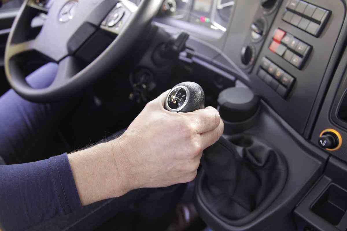 Фото заимствовано - https://st-kt.ru/articles/mercedes-benz-atego-finalnoe-zveno