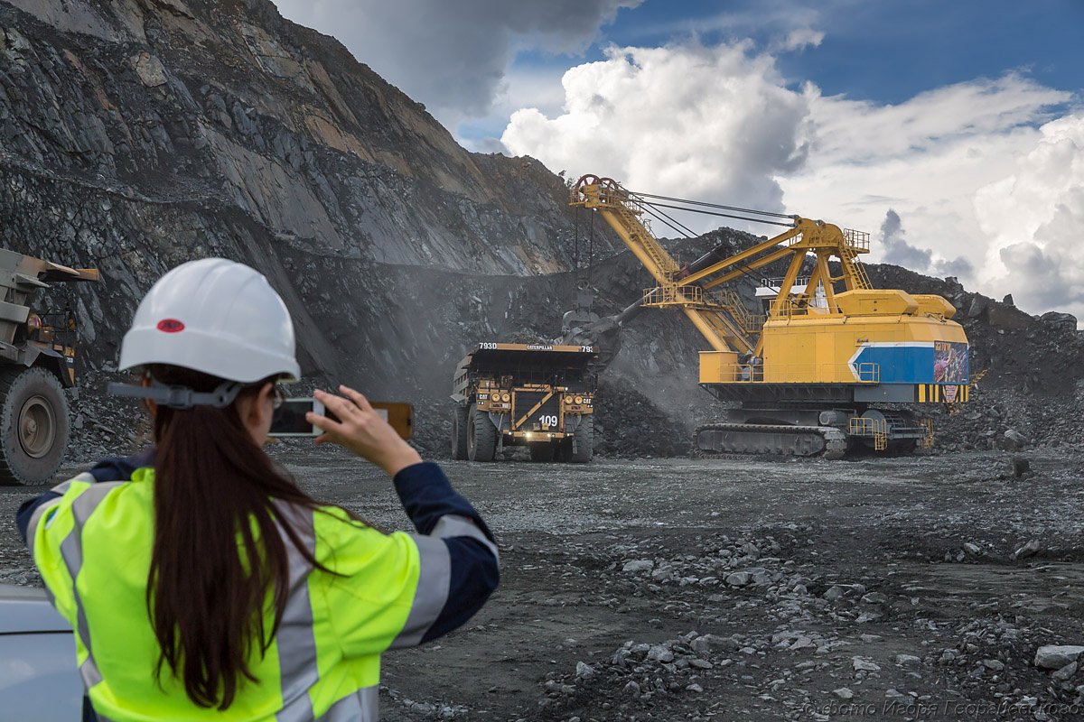    Сегодня АО "Карельский окатыш" (Костомукшский ГОК) - ведущий комбинат по добыче и переработке железной руды в России. Фото: "Республика" / Игорь Георгиевский