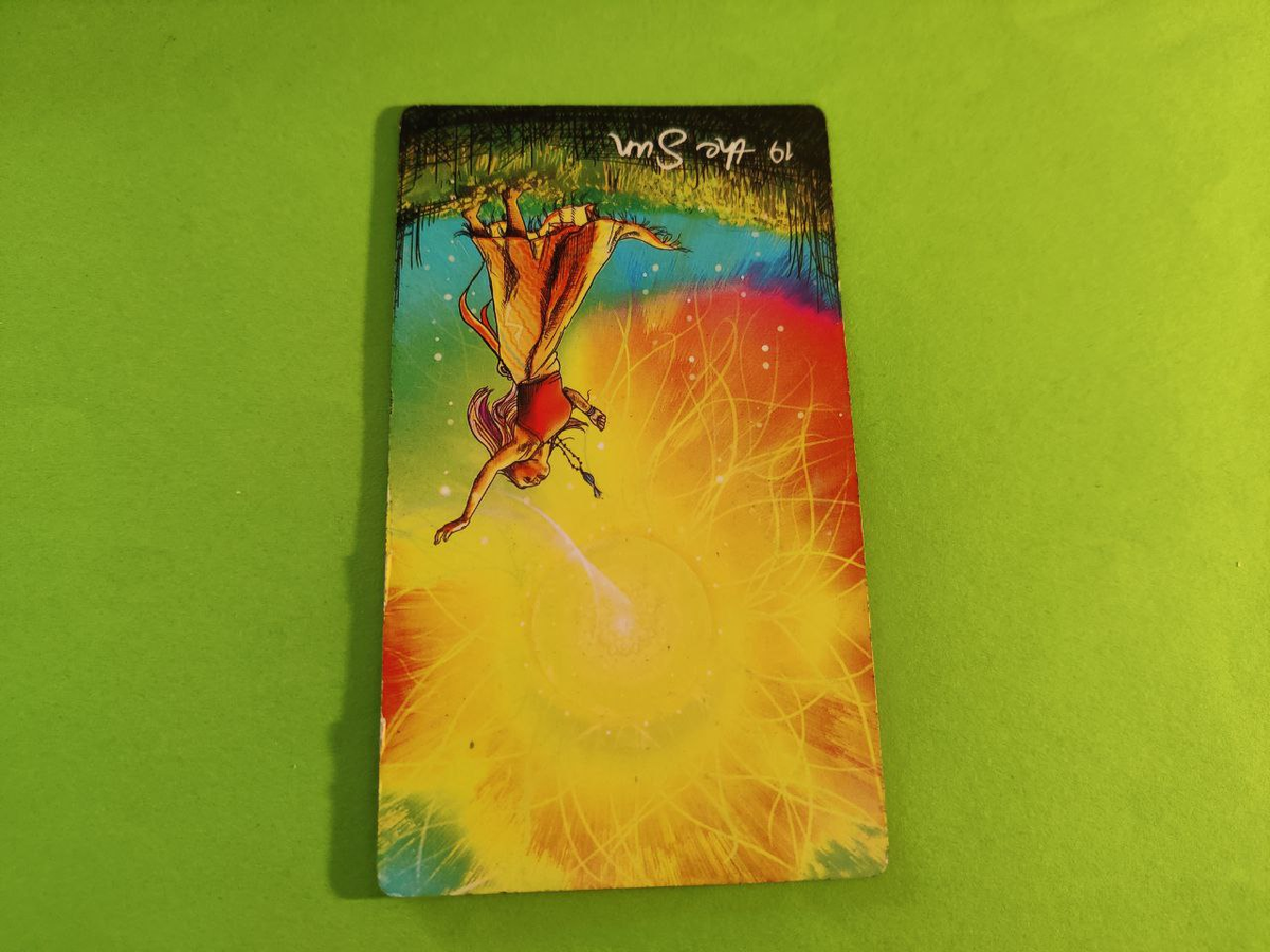 О ЧЁМ ОН СЕГОДНЯ МЕЧТАЕТ❓КАКИЕ ПЛАНЫ СТРОИТ❓🍀♥️ - гадание на картах таро 🧫👒 MagIKA