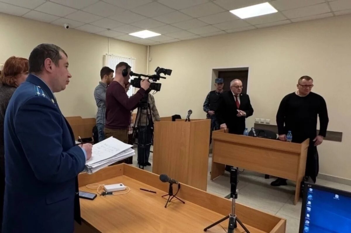    В Брянске суд вынес приговор отцу стрелявшей в гимназии №5 девочки