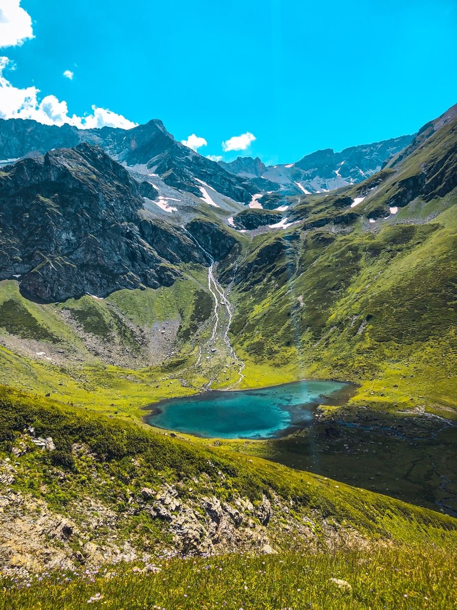 Горы. Озеро.Путешествие. Архыз