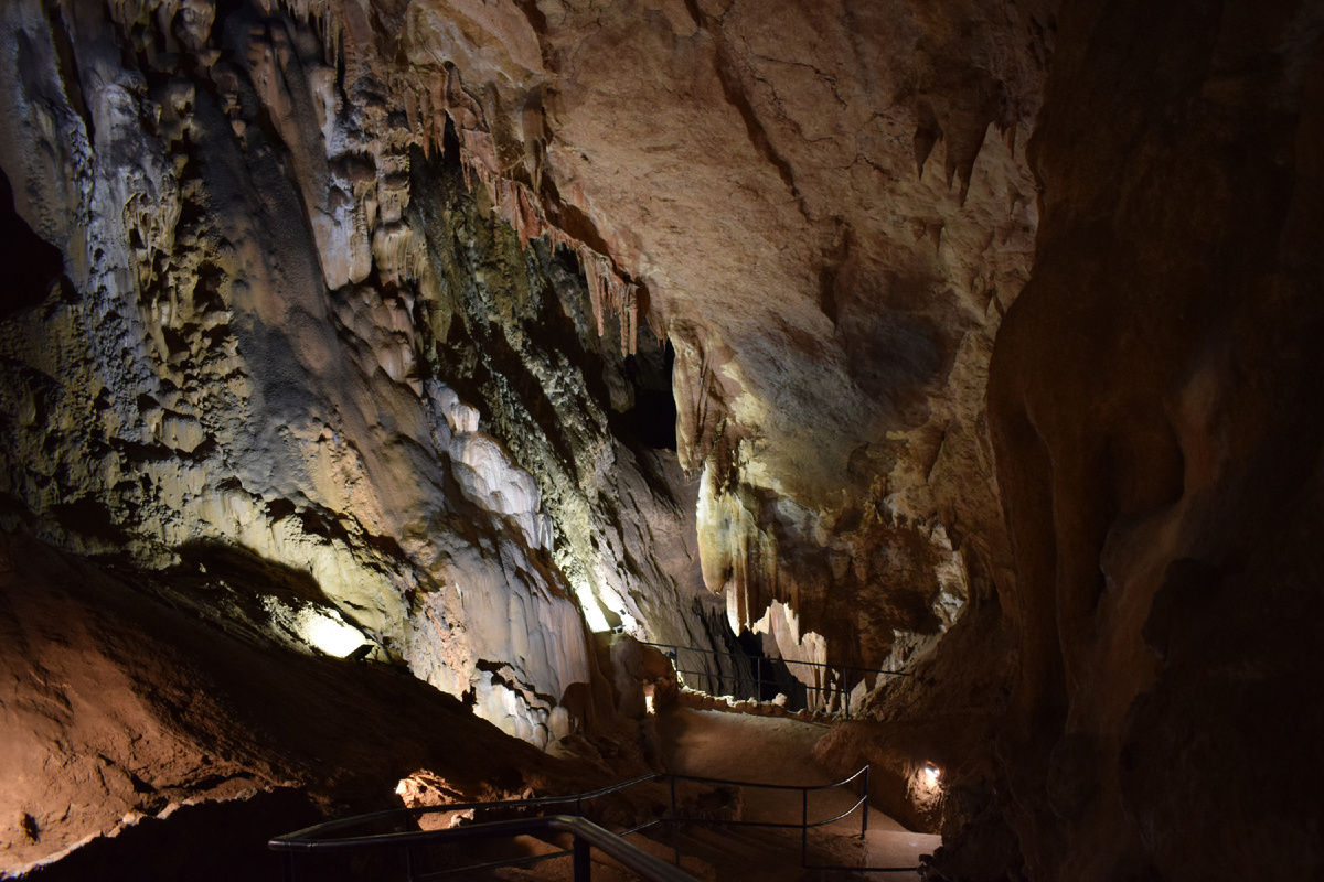 Скельская пещера. Фотография автора статьи. 
