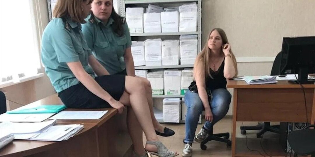 Когда могут взыскать долг без судебного пристава?