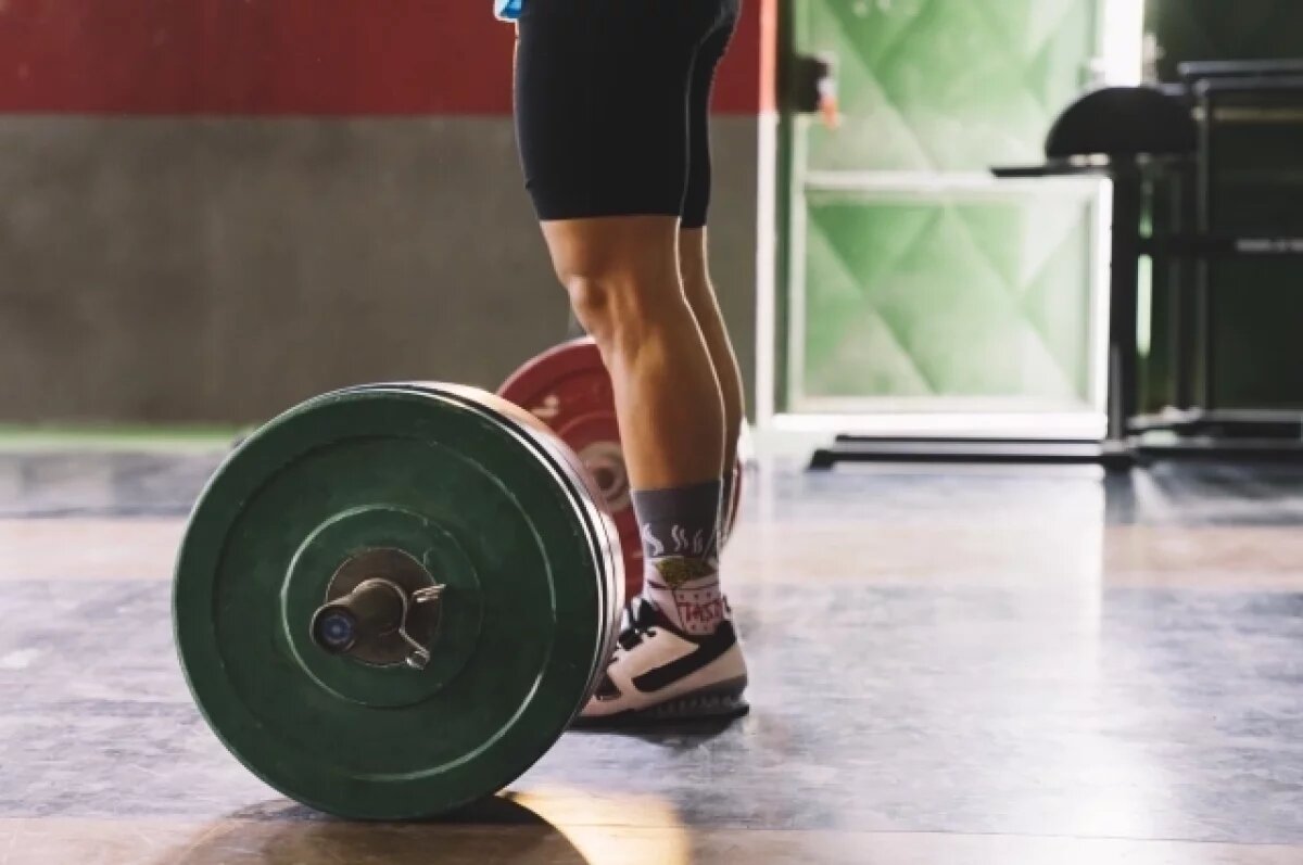    Тяжелоатлеты из РФ впервые за 3,5 года выступят на ЧМ среди молодежи