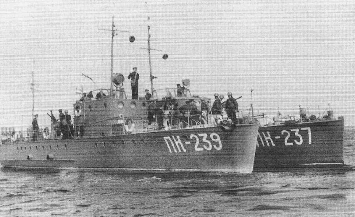 Кадры из архива: Катера МО-4 «Мошки»