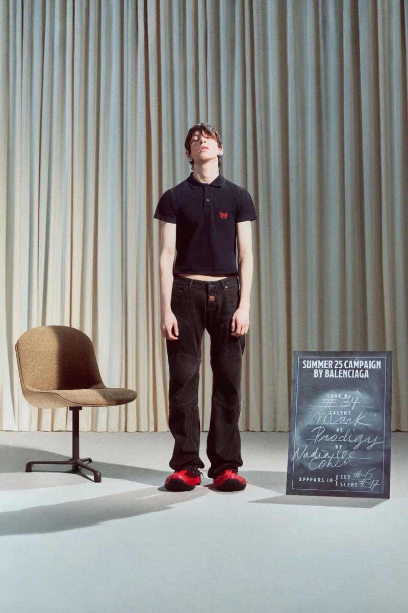    Фото: Вalenciaga