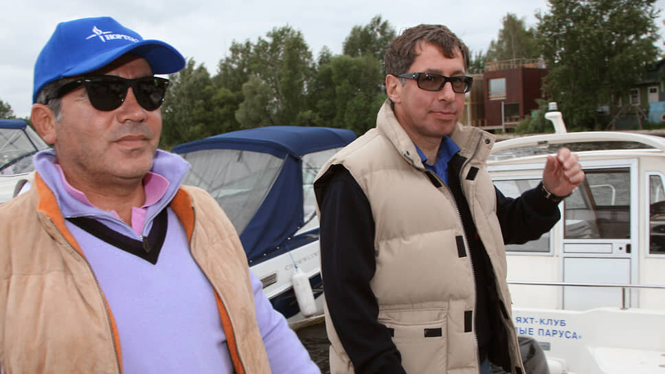 Фархад Ахмедов (слева) и Петр Авен в 2007 году.📷Фото: Валерий Левитин / Коммерсантъ