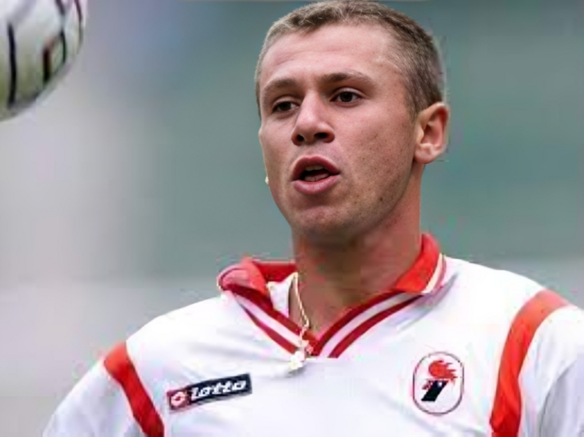 Антонио Кассано в футболке «Бари»